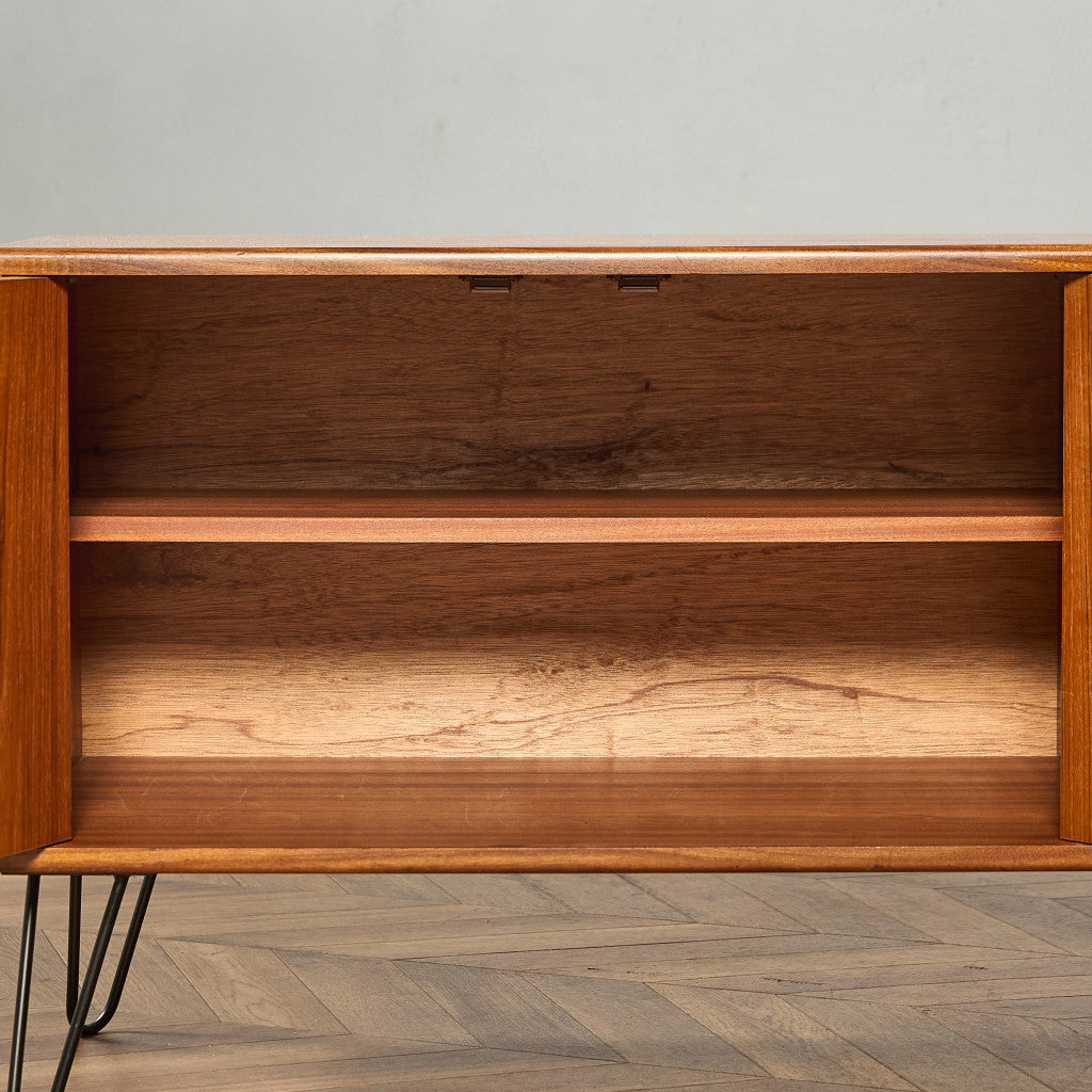 Fresco ヴィンテージ サイドボード カスタム アイアン ヘアピンレッグ