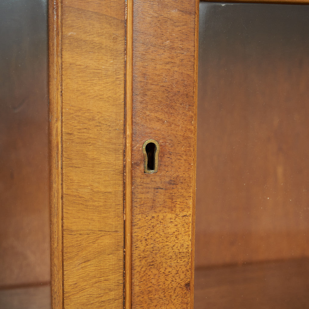 英国クラシック ウォールナット材 ブックケース / 食器棚