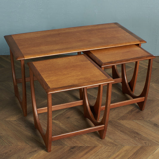 Astro ネストコーヒーテーブル