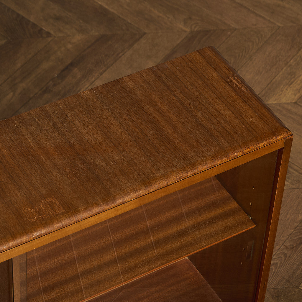 英国 ヴィンテージ ナロー ガラス ブックケース 食器棚