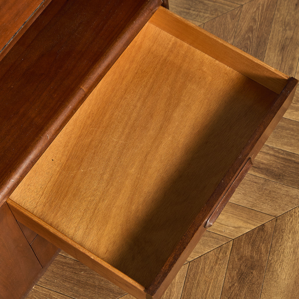 英国 ヴィンテージ カップボード