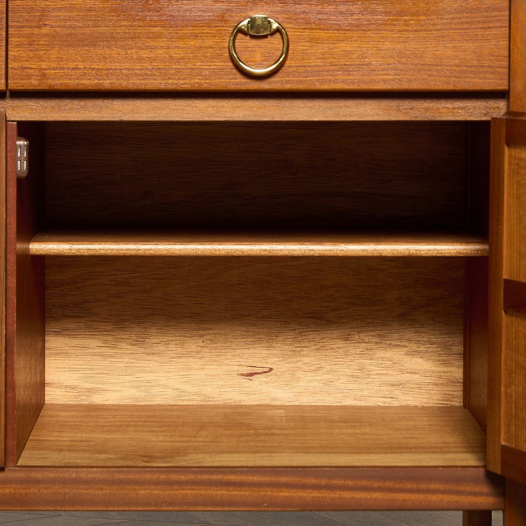 十字扉 ヴィンテージ サイドボード