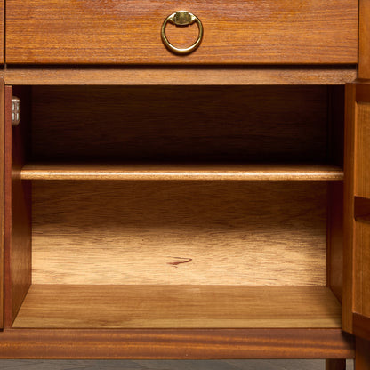 十字扉 ヴィンテージ サイドボード