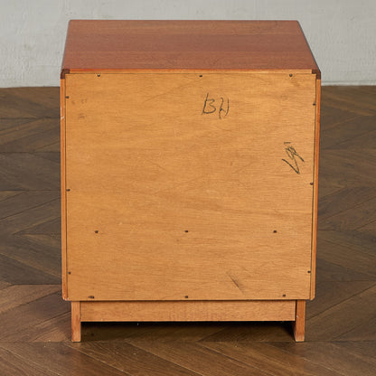 Fresco ナイトテーブル