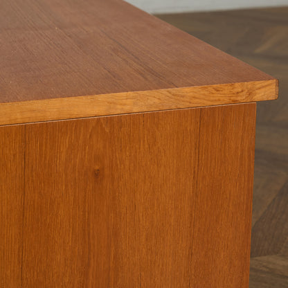 ヴィンテージ サイド キャビネット