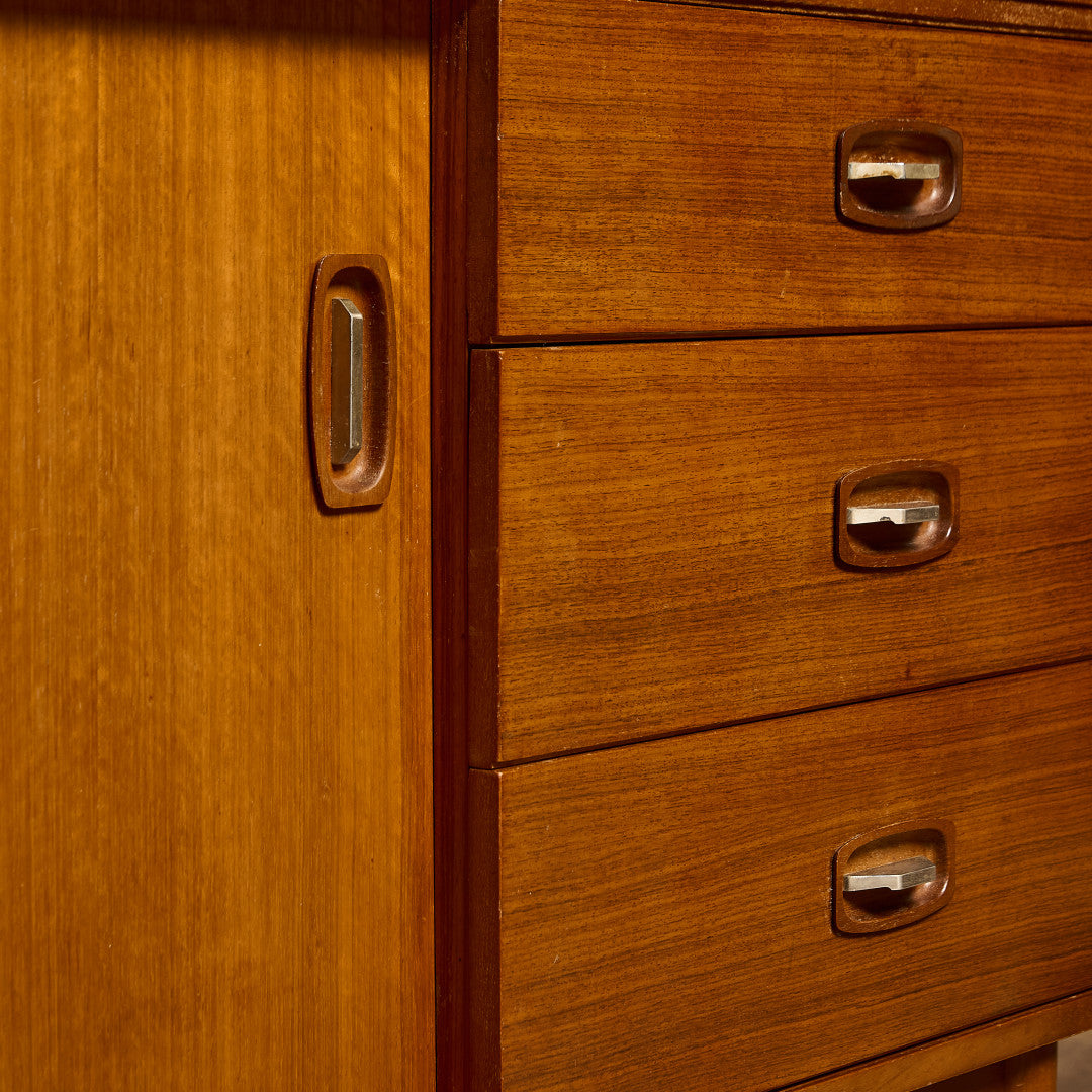 ヴィンテージ サイドボード 食器棚