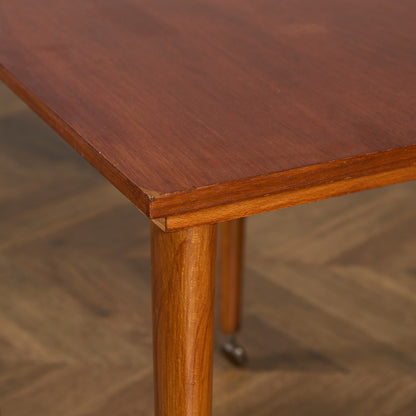 Novy Domov ヴィンテージ ネストテーブル