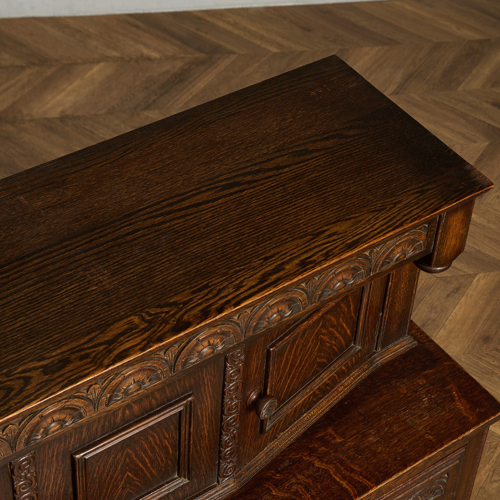 英国 クラシック コートカップボード