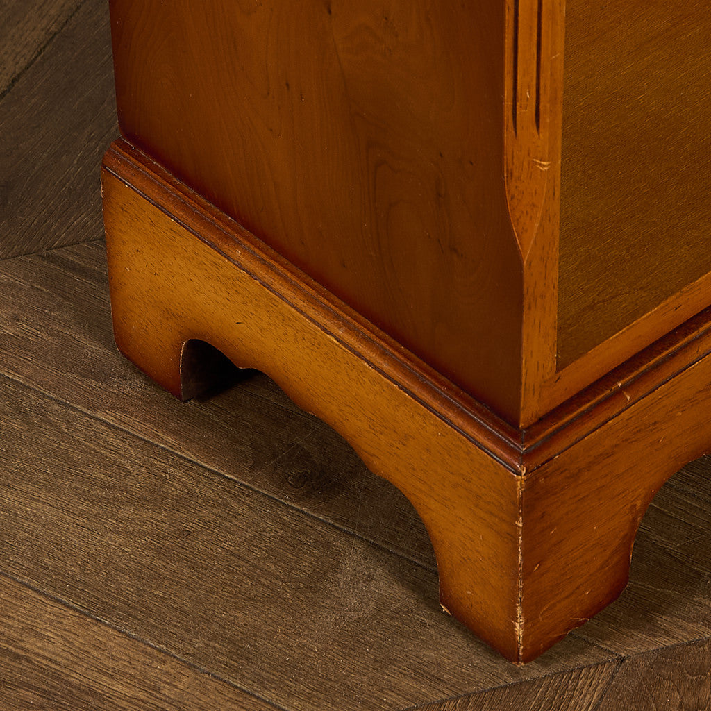 英国 クラシック サイドキャビネット