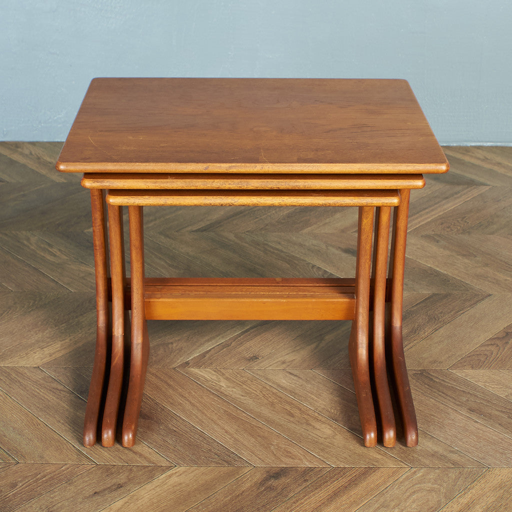 アンティーク　ネストテーブル ネストテーブル | アンティーク家具,テーブル,ネストテーブル