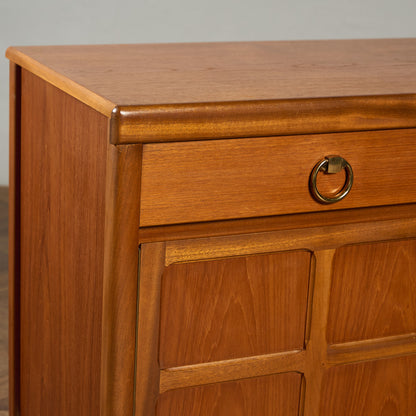 十字扉 ヴィンテージ サイドボード