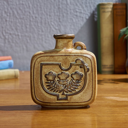 With a grip square Vase