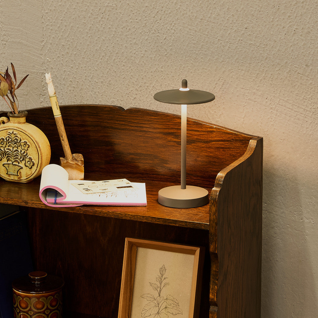 Pala ポータブルランプ / slate gray