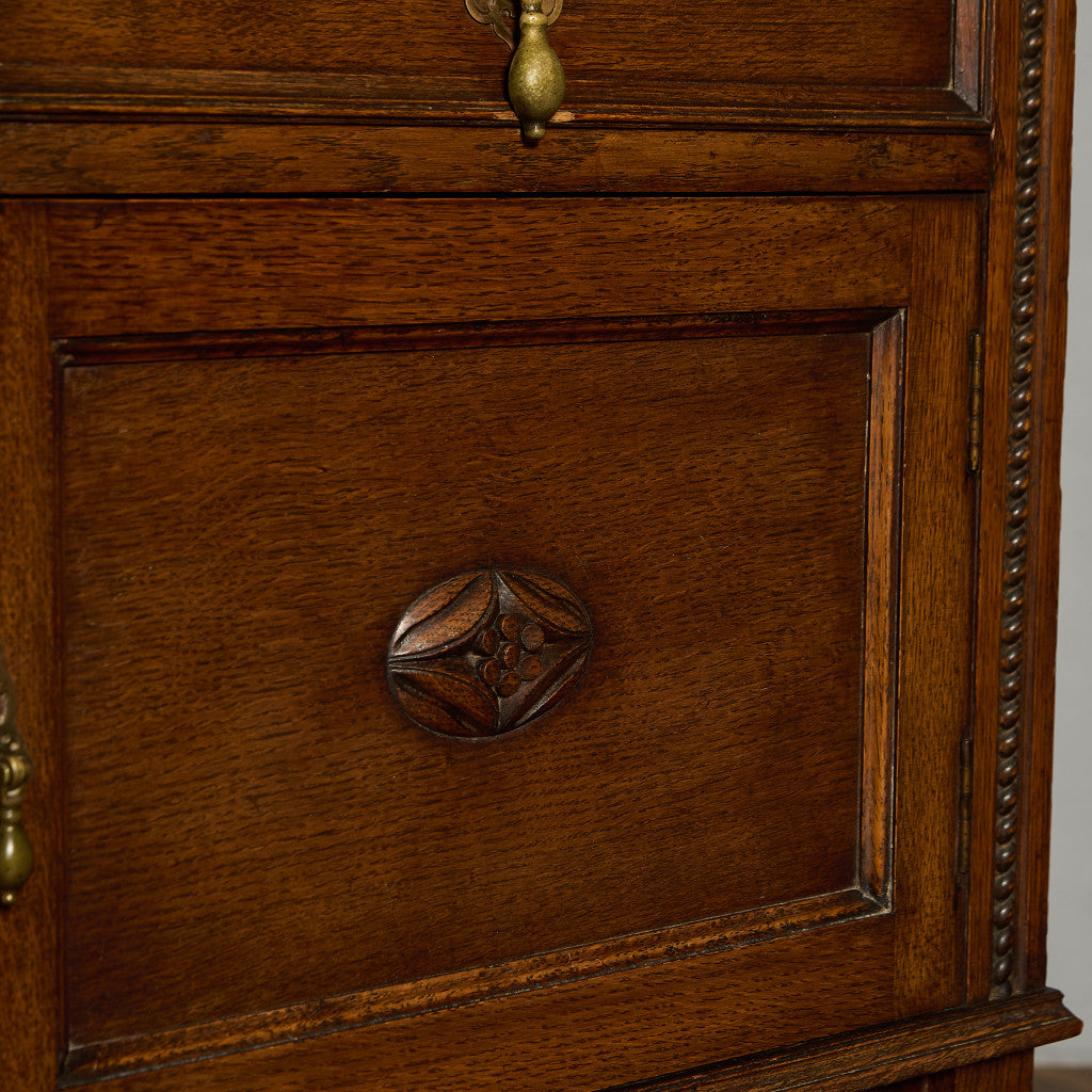 英国 クラシック ウェルシュドレッサー  食器棚