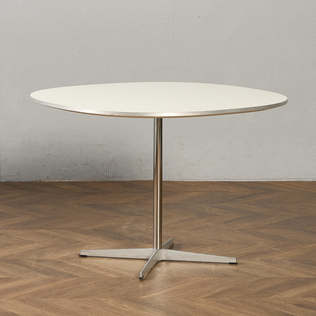 Fritz Hansen A603 Super-circular Table スーパー円テーブル