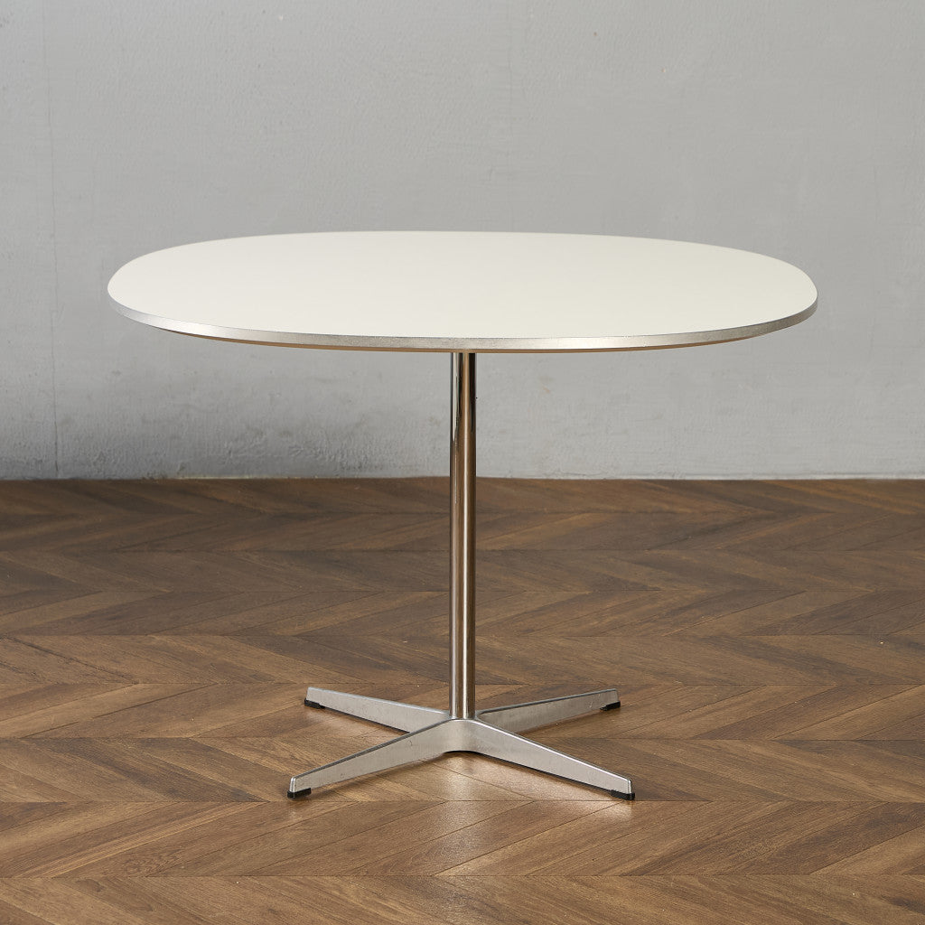 Fritz Hansen A603 Super-circular Table スーパー円テーブル
