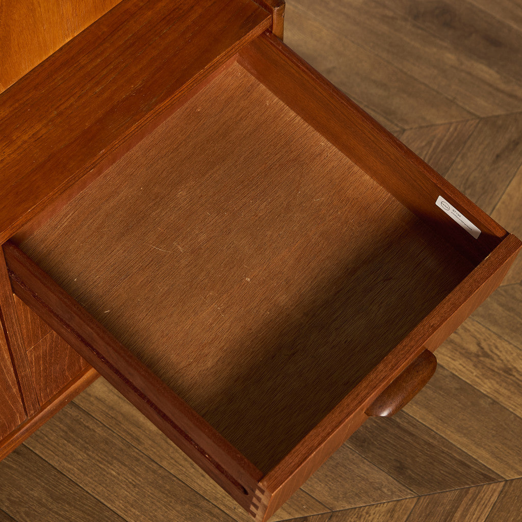 Brasilia ハイ サイドボード