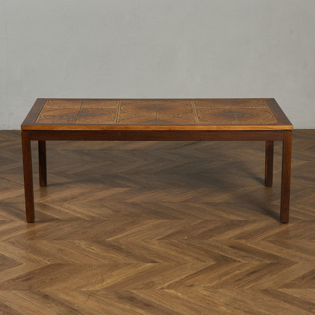 デンマーク　ヴィンテージ　コーヒーテーブル デンマークヴィンテージ コーヒーテーブル チーク材 棚板付き 北欧家具