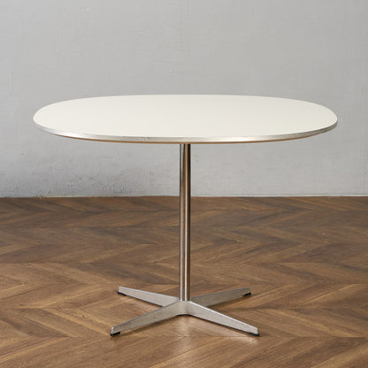 Fritz Hansen A603 Super-circular Table スーパー円テーブル