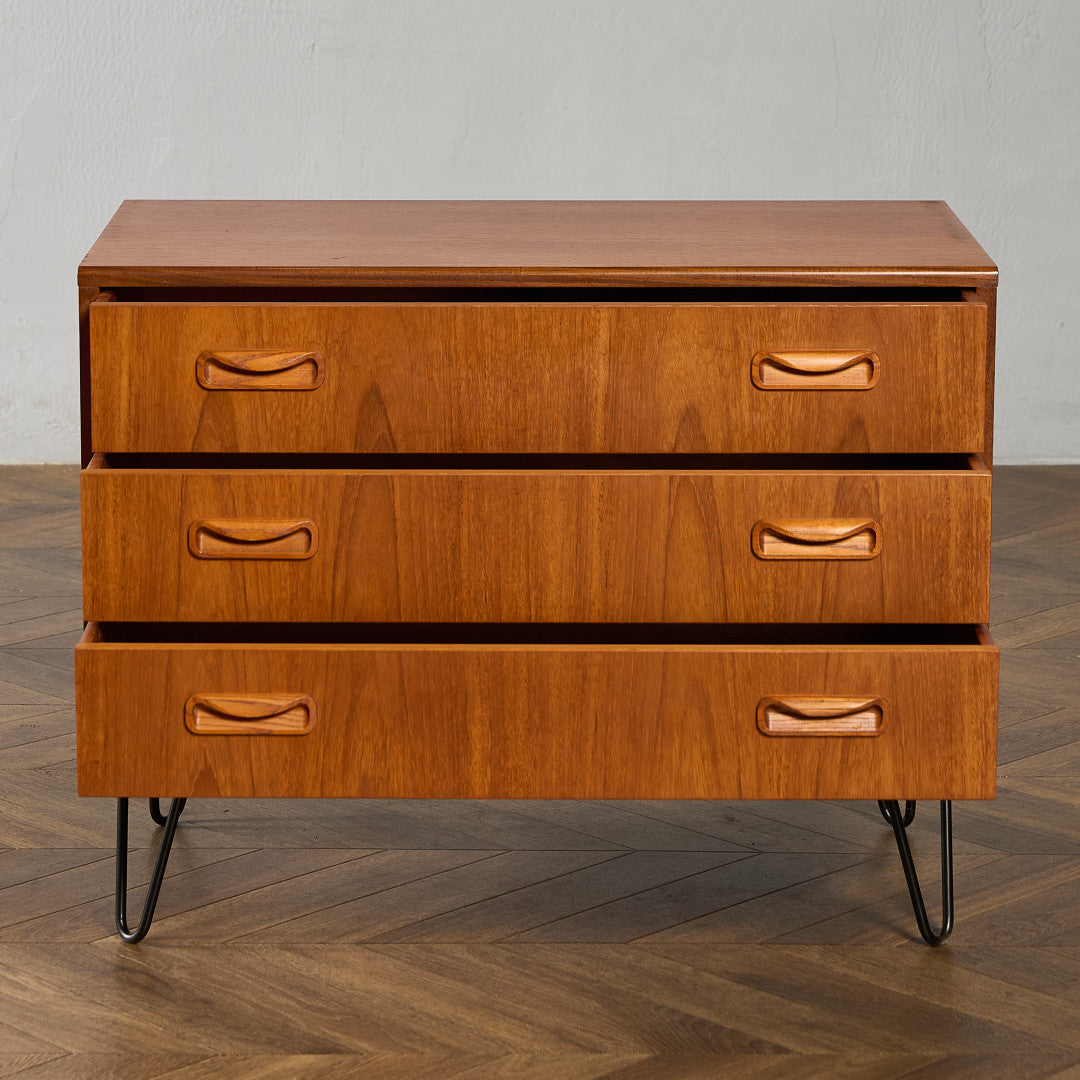 北欧ヴィンテージ風　サイドボード　アイアンレッグ カスタム アイアンレッグ – camori ヴィンテージ家具・北欧インテリア