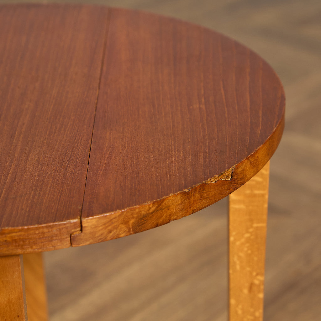 Novy Domov社 Poul Hundevad ネストテーブル