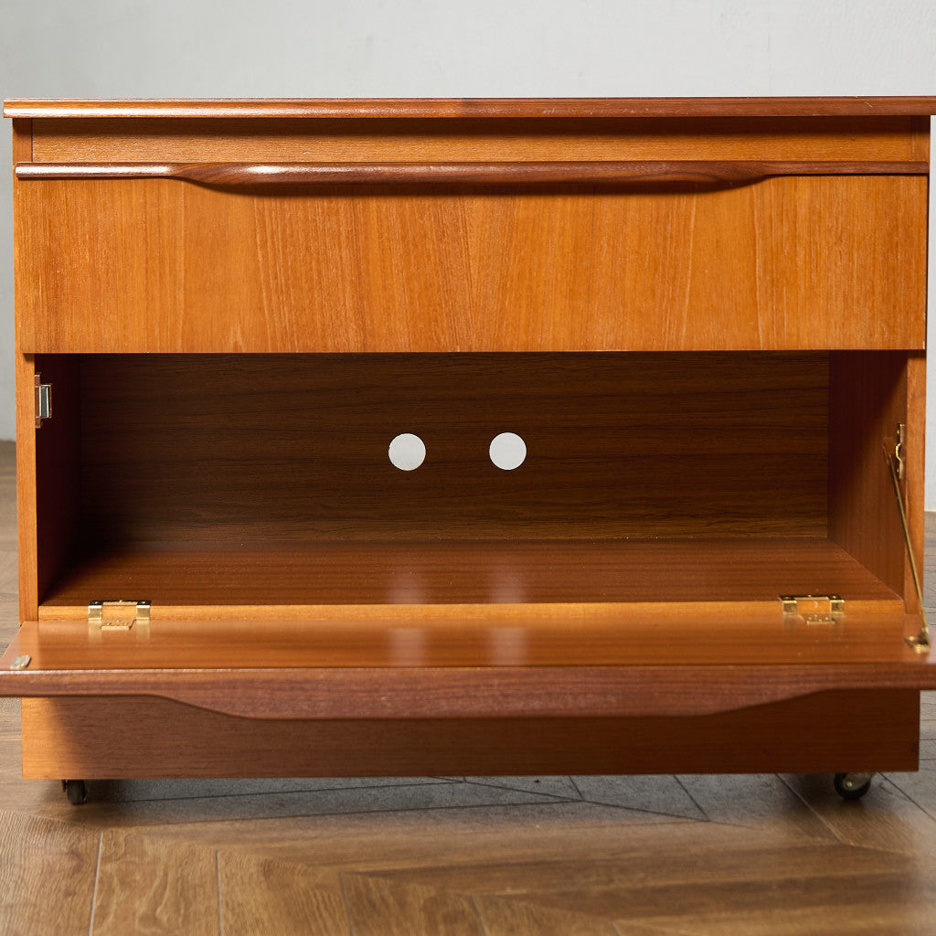 英国ヴィンテージ ハイサイドボード / ハイボード