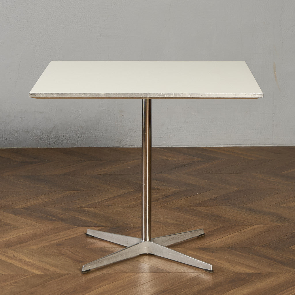 フリッツ・ハンセン Fritz Hansen 4star base スクエア A テーブル