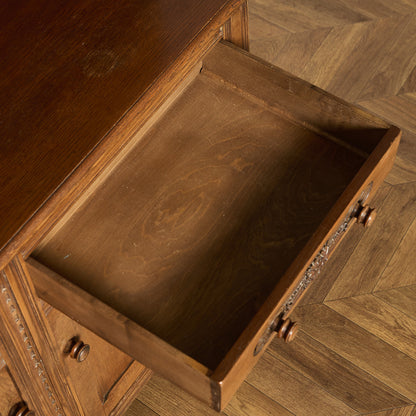 Gomme Furniture Wycombe ガラス キャビネット