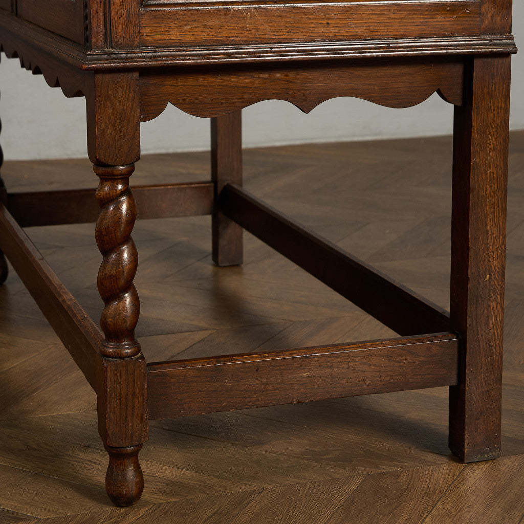 英国 クラシック ウェルシュドレッサー  食器棚