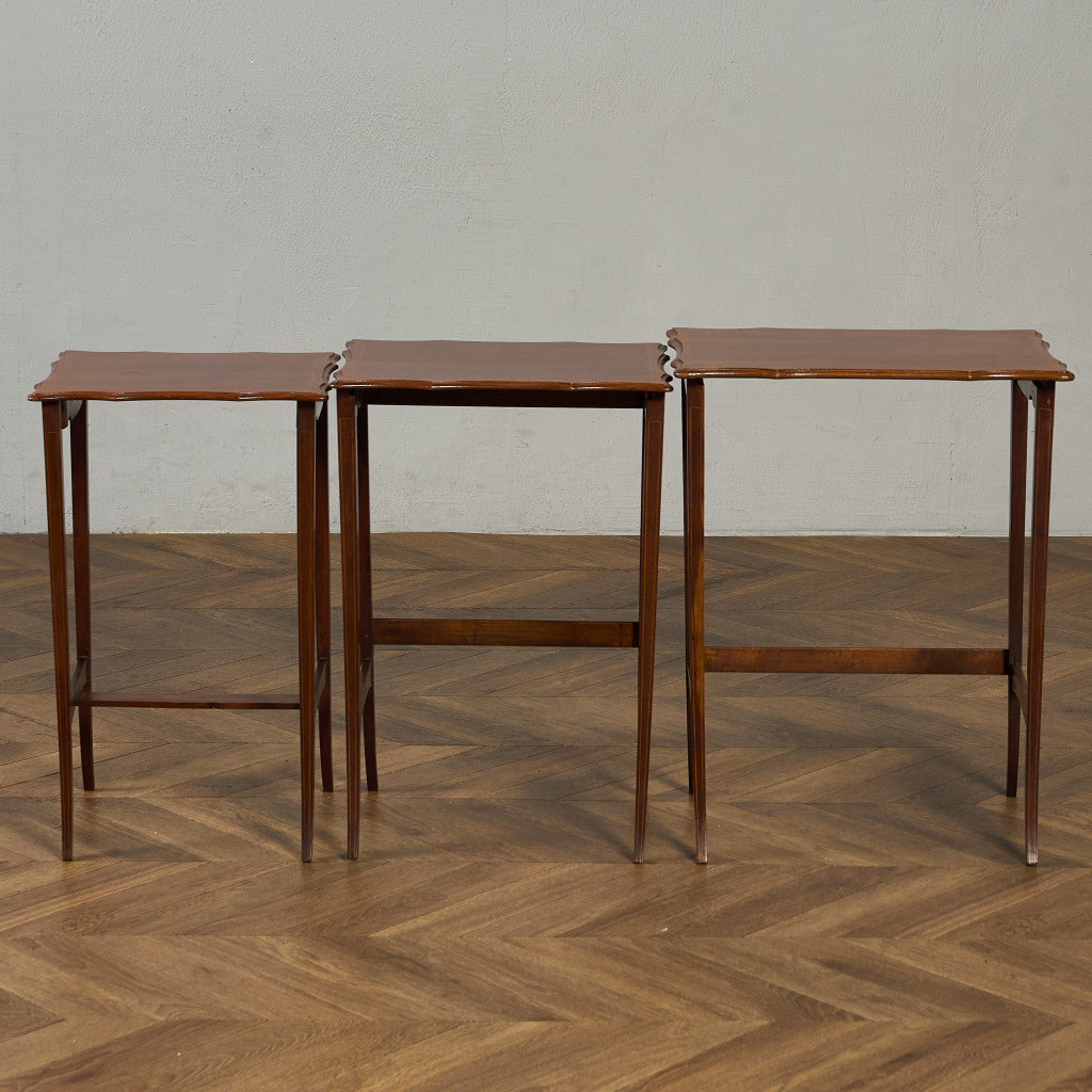 英国 クラシック ネストテーブル