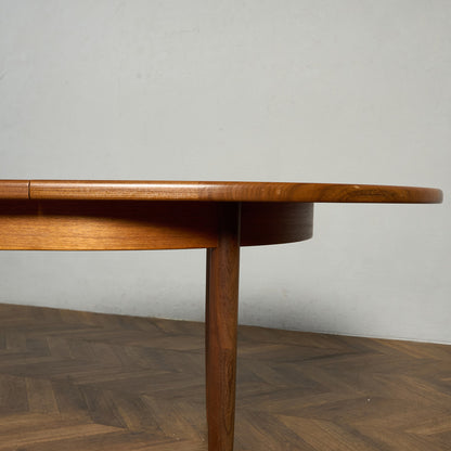 ヴィンテージ エクステンション オーバルダイニングテーブル