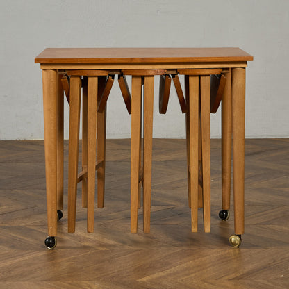 Novy Domov ヴィンテージ ネストテーブル