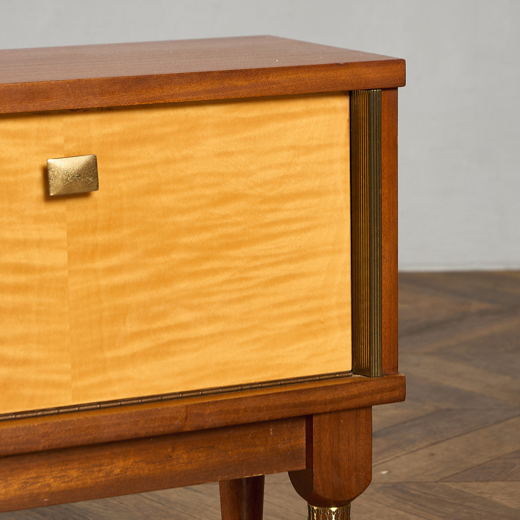 英国 ヴィンテージ ベッドサイドキャビネット