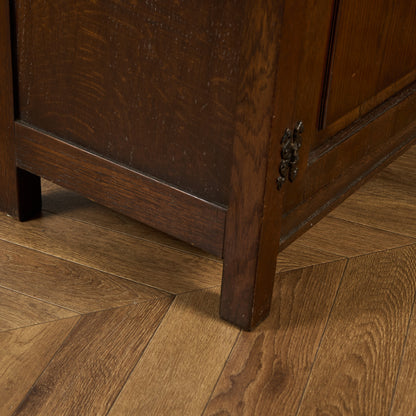 英国 クラシック コートカップボード 食器棚