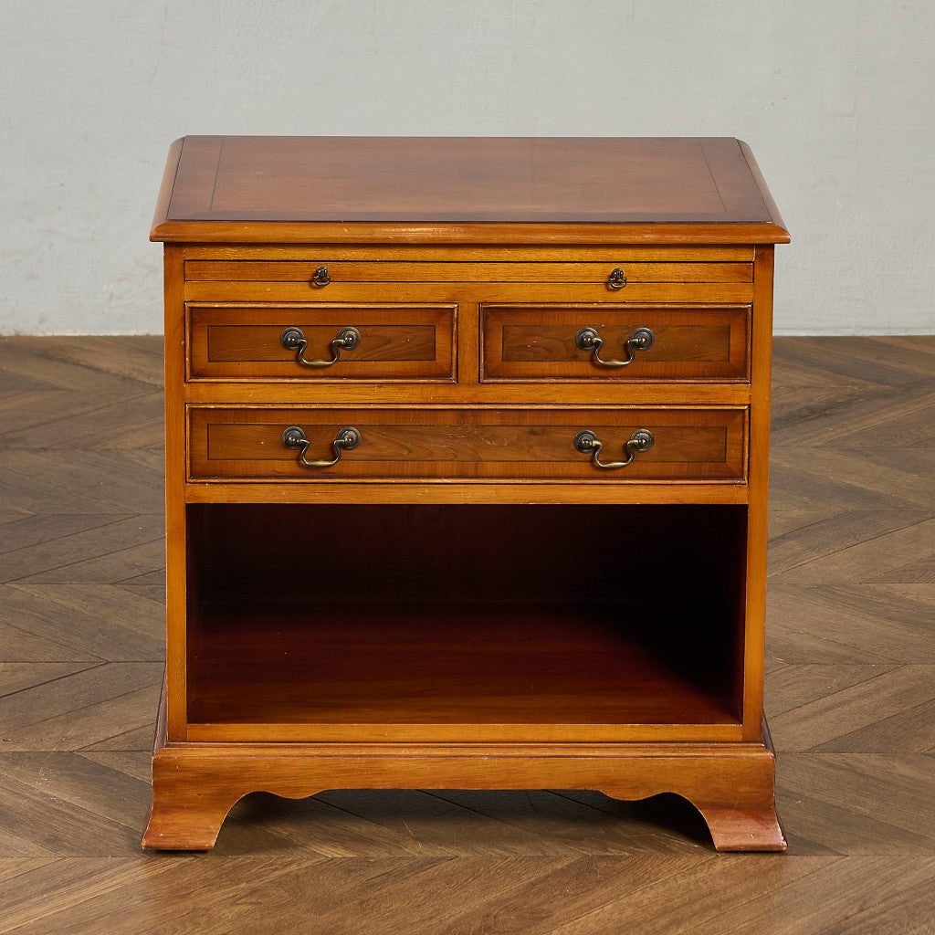 サイドキャビネット