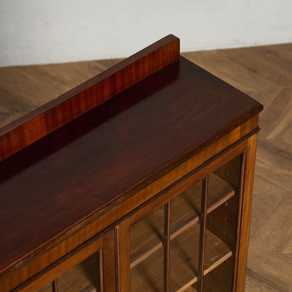 英国 クラシック ブックケース