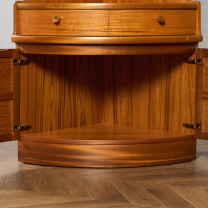 ネイサン Nathan 十字扉 ヴィンテージ トール コーナーキャビネット #95517