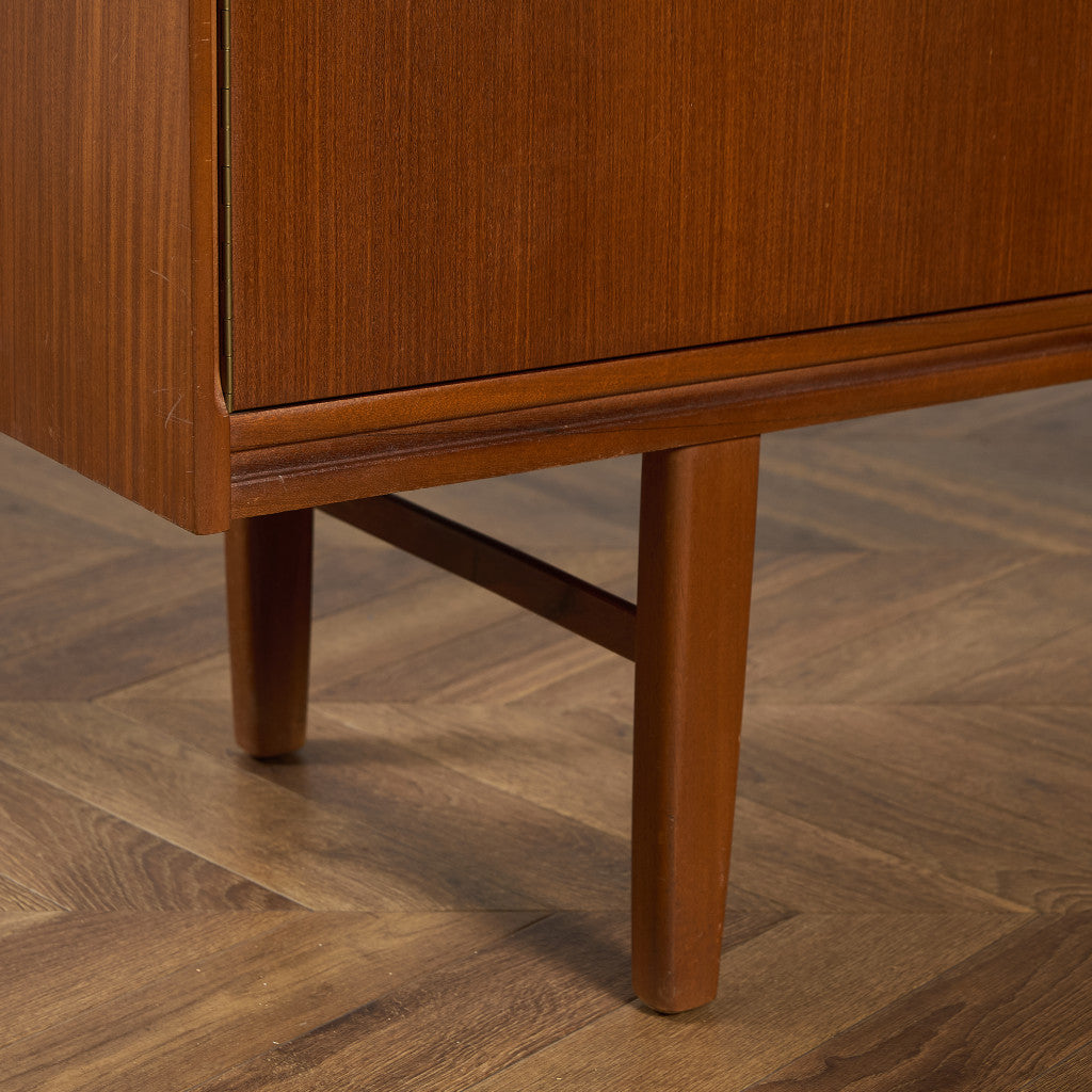 イギリス ヴィンテージ サイドボード カップボード