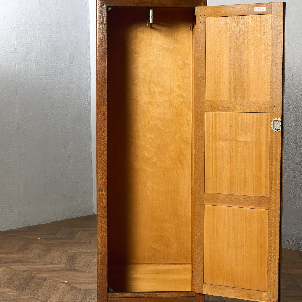 英国 クラシック ワードロープ