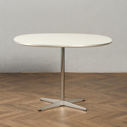 Fritz Hansen A603 Super-circular Table スーパー円テーブル