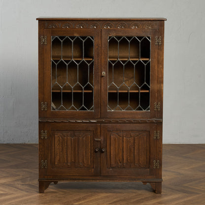 ガラス キャビネット