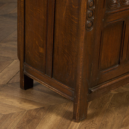 英国 クラシック キャビネット 食器棚