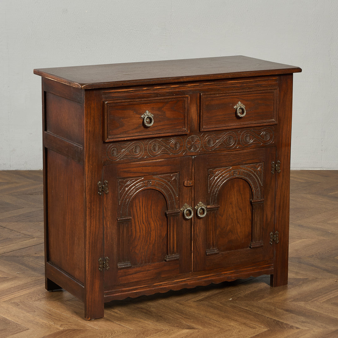 英国 クラシック キャビネット