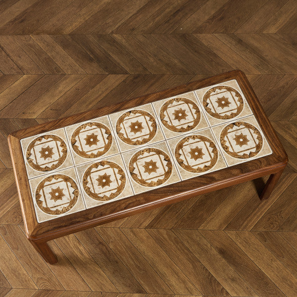 タイルトップ コーヒーテーブル