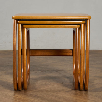 Burlington ネストテーブル