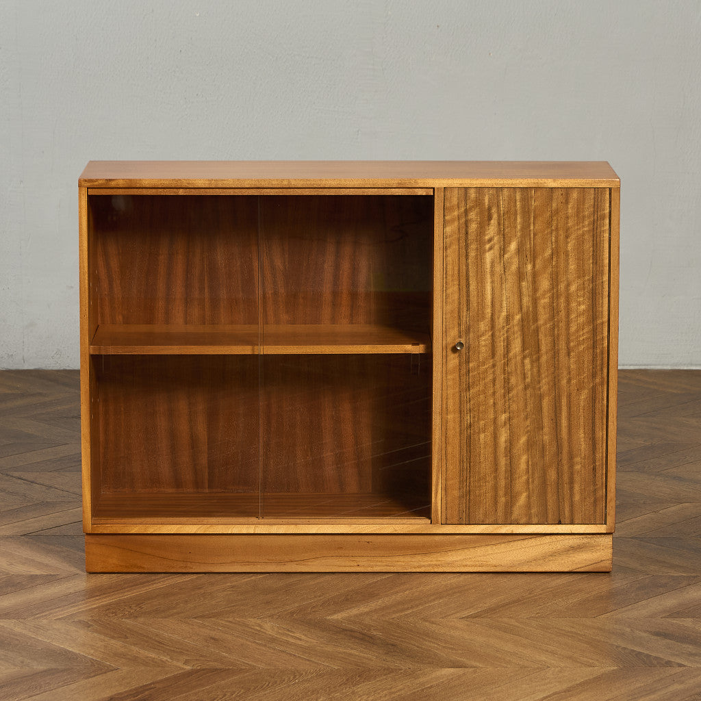 Cumbrae ヴィンテージ ナロー ガラス ブックケース 食器棚