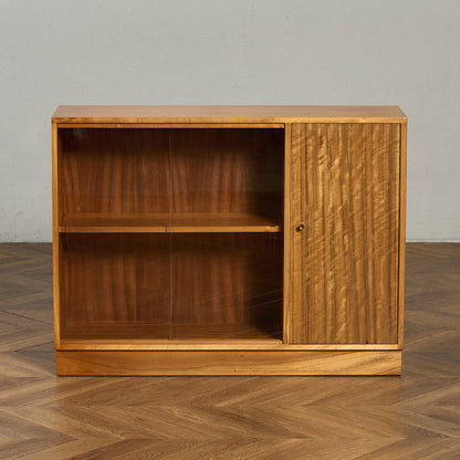 Cumbrae ヴィンテージ ナロー ガラス ブックケース 食器棚