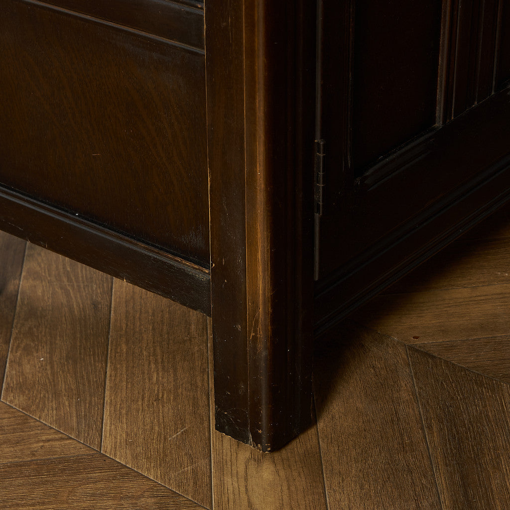 英国 クラシック コートカップボード