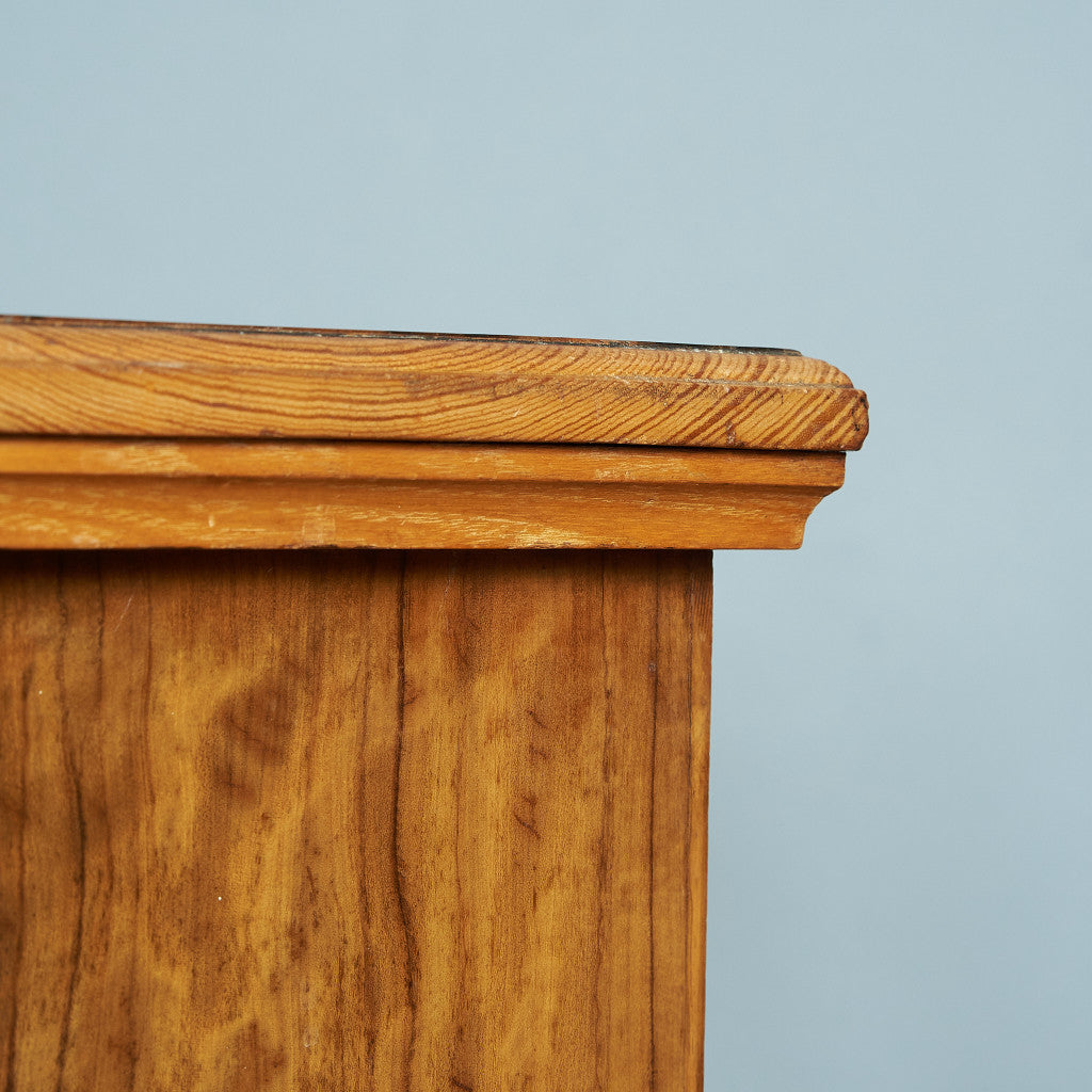 British Classic Bedside Cabinet #82054