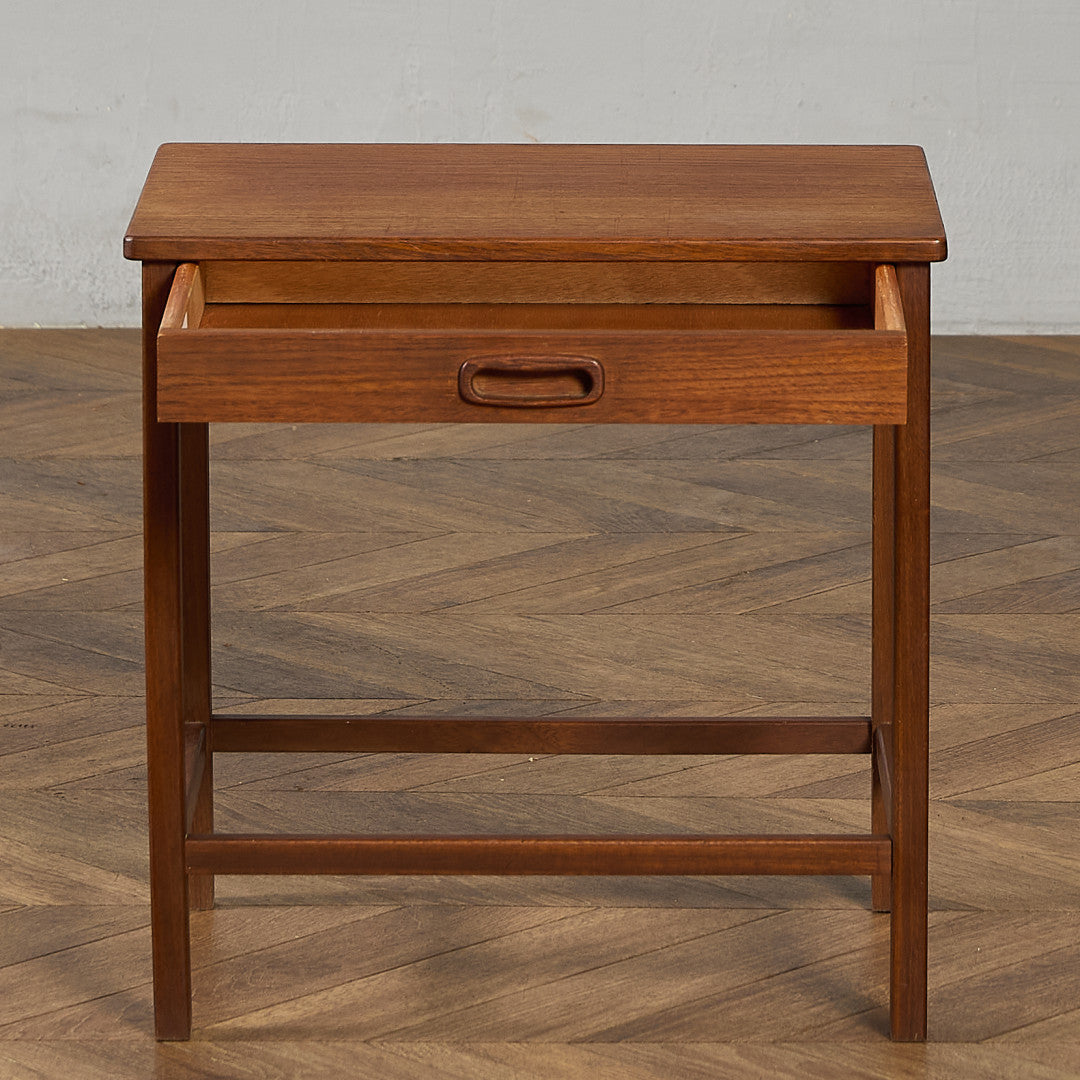 英国 ヴィンテージ ナイトスタンド サイドテーブル
